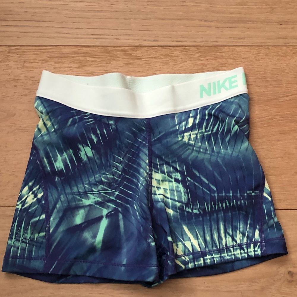 BNWOT NIKE PRO SPANDEX